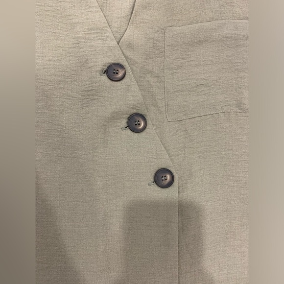 Topshop Button-up Blouse - Picture 3 of 3